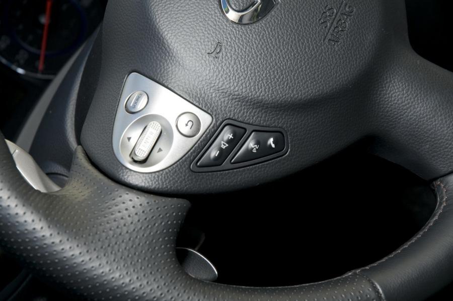  Infiniti FX50 2009 года  (фото 43 из 110)